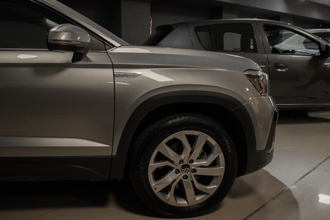 Volkswagen Taos Confortline foto 8