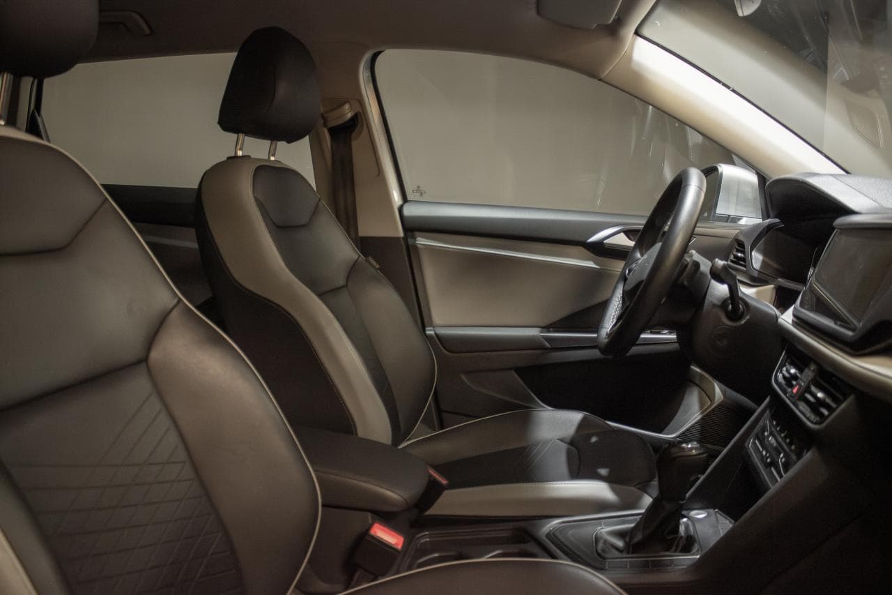 Volkswagen Taos Confortline foto 15