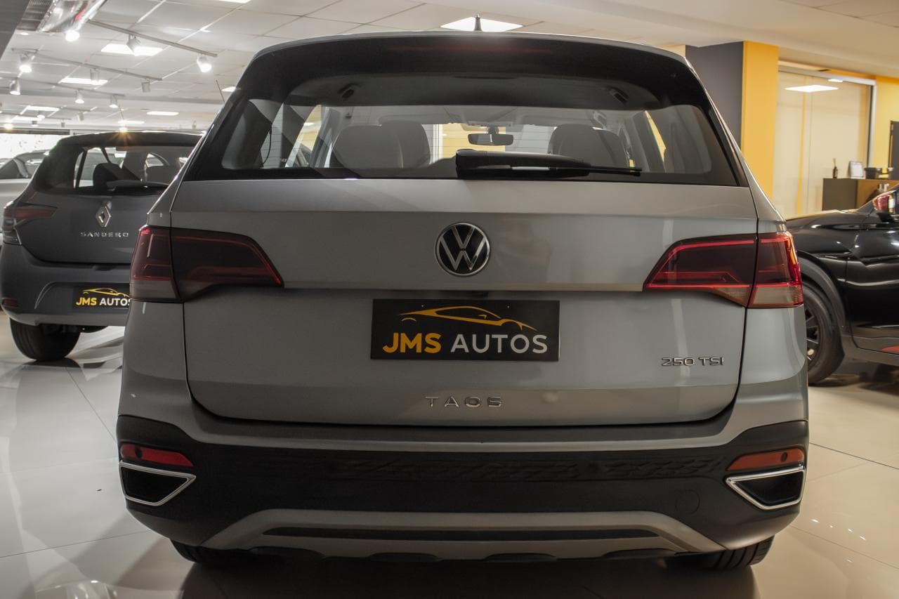 Volkswagen Taos Confortline foto 16