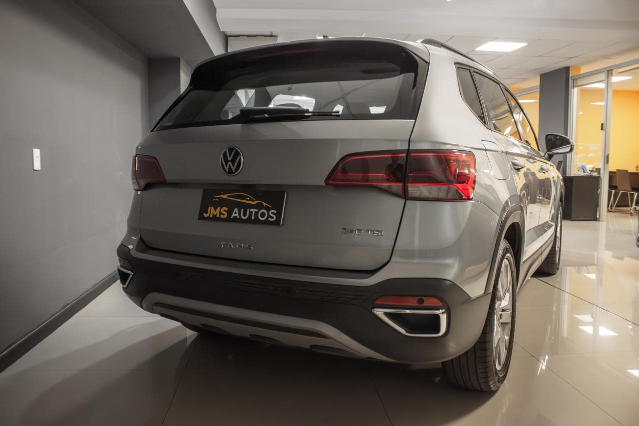 Volkswagen Taos Confortline foto 18