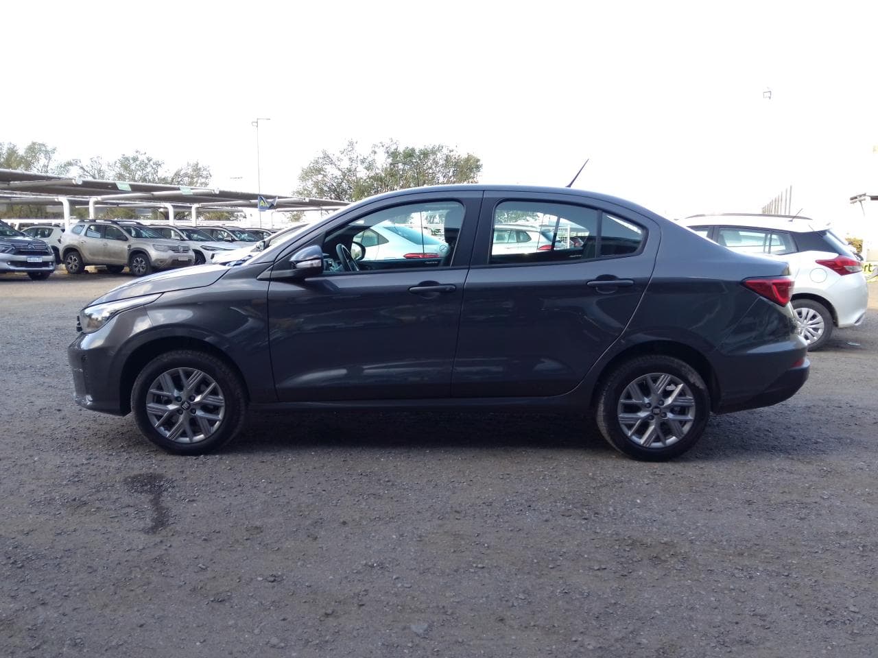 Fiat Cronos Like GSE BZ 1.3 MT foto 3