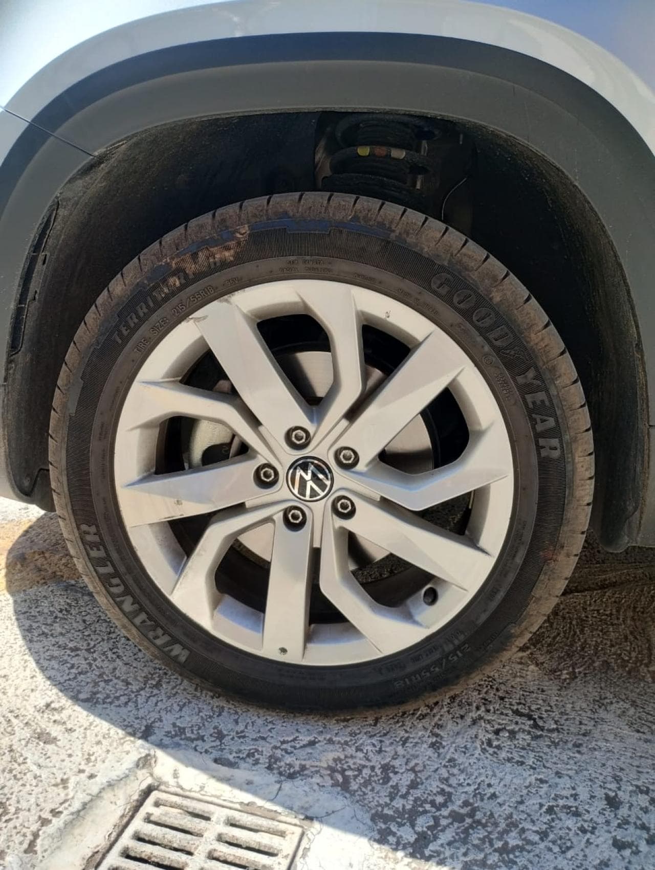 Volkswagen Taos Confortline foto 10