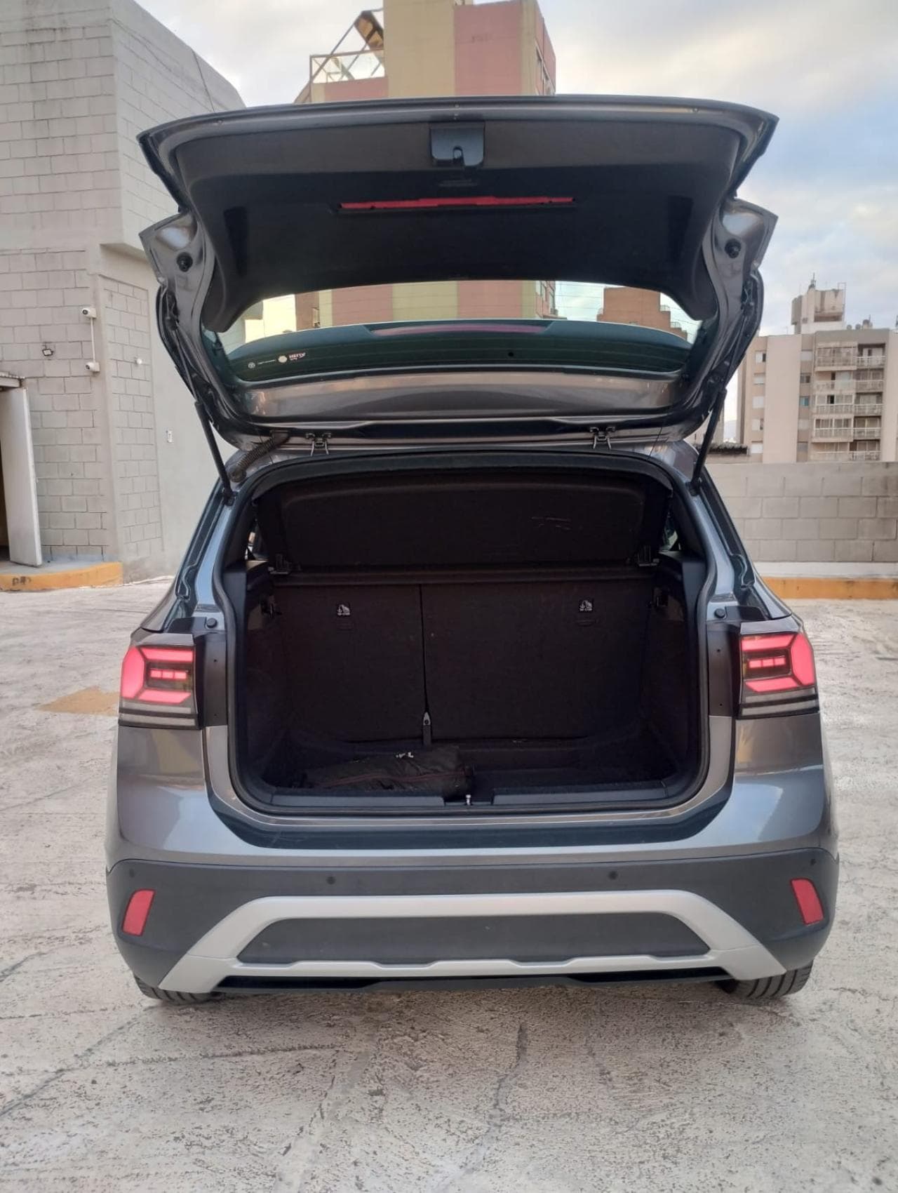 Volkswagen T-Cross 170TSI MT foto 15