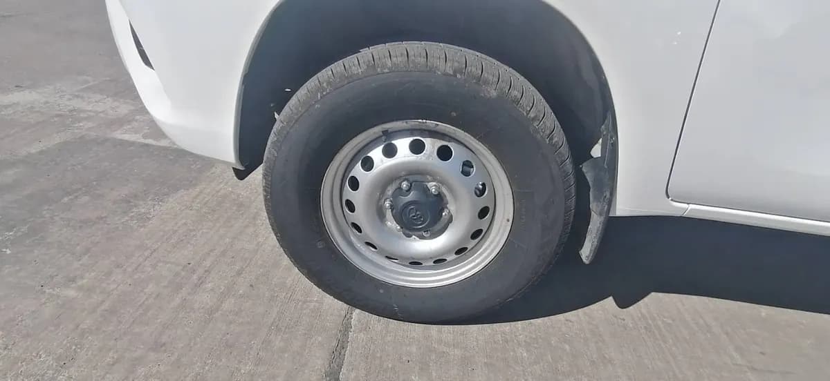 Toyota Hilux HILUX 4X4 DC DX 2.4 TDI foto 10